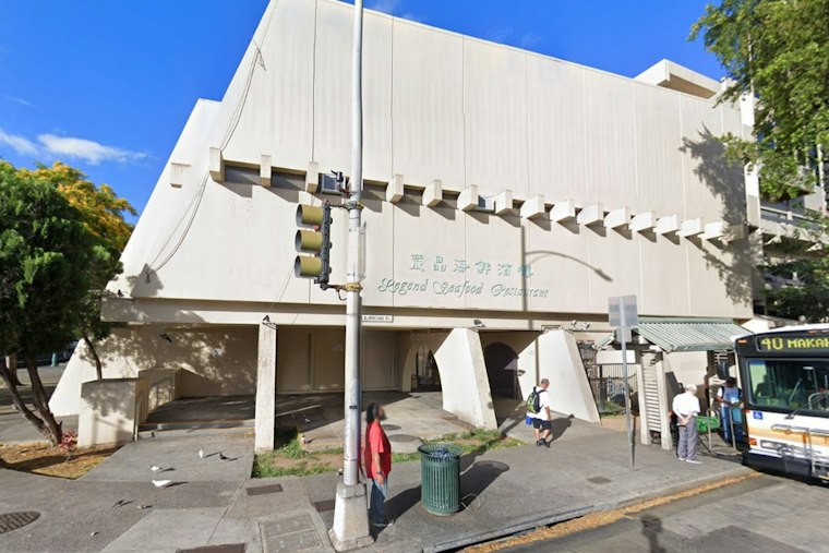 Chinatown's Legend Seafood Shut Down After Roaches, Moldy Food Found