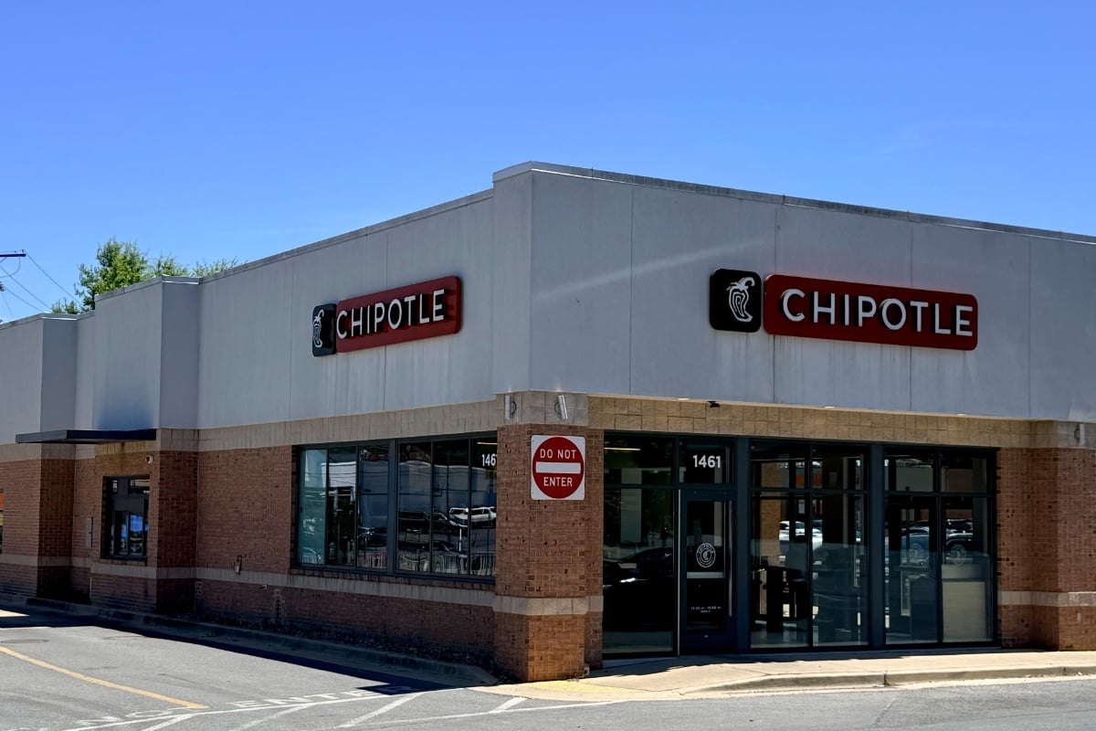 Chipotle Schedules Opening of Apollo Beach Spot With Drive-Thru Pickup Lane