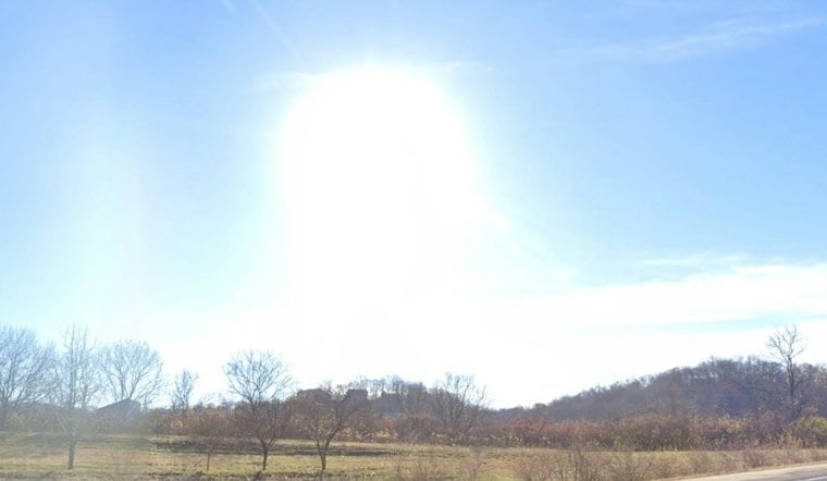 Cincinnati Shivers, Then Shines: Frosty Wake-Up Kicks Off Sun-Soaked October Week