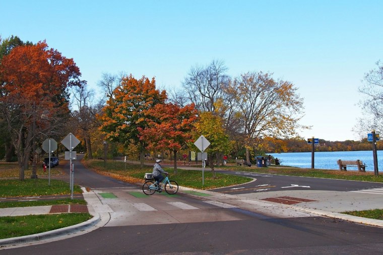City of Lakes Art Fair Returns to Bde Maka Ska With 200-Plus Artists
