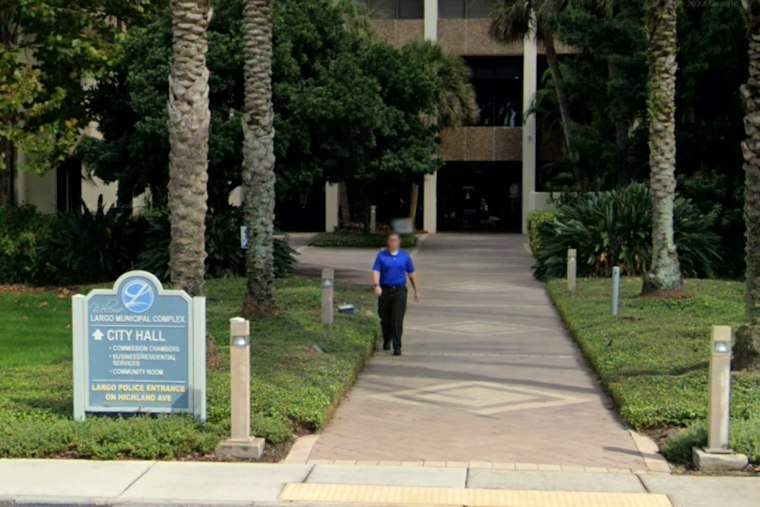 Clearwater Man, 42, Jailed After Witnesses Say He Held Child Underwater at Pool
