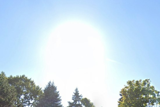 Cleveland Soaks Up Sun Before Sunday Soaker