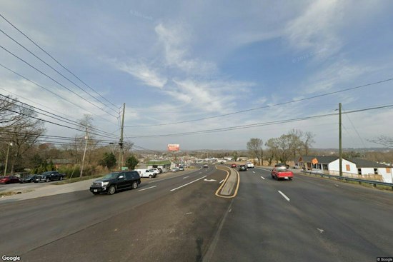 Clinton Highway Crash Kills One, Shuts Eastbound Lanes in Knox County
