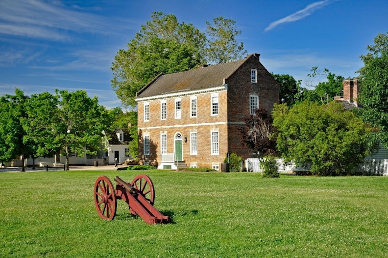 Colonial Williamsburg Re-Arms for Washington's Call This Weekend, Cannons and All