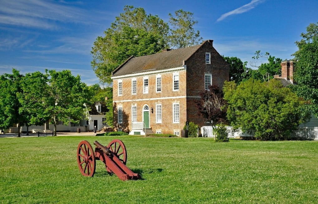 Colonial Williamsburg Re-Arms for Washington's Call This Weekend, Cannons and All