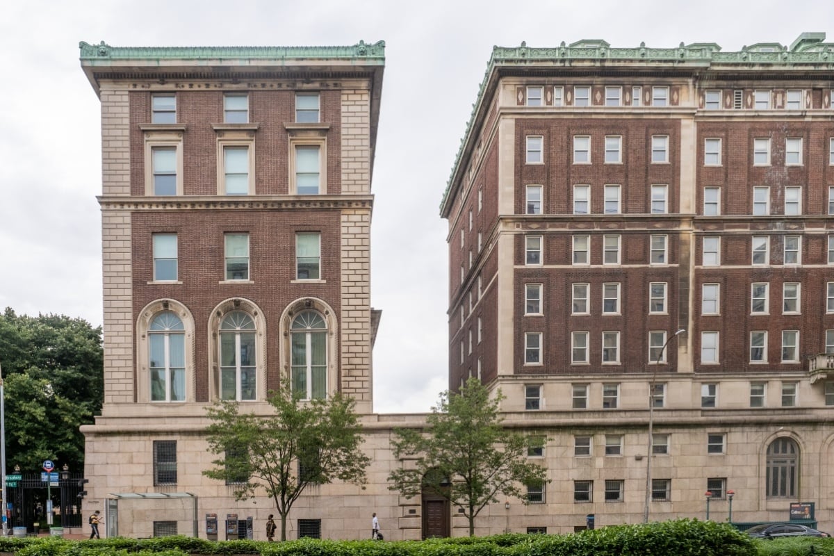 hoodline.com - Elise Hadley - Columbia Journalism School Pauses M.A. Admissions Over Visas