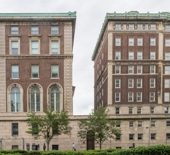 Columbia Journalism School Halts M.A. Admissions as Visa Crackdown Scares Off Applicants