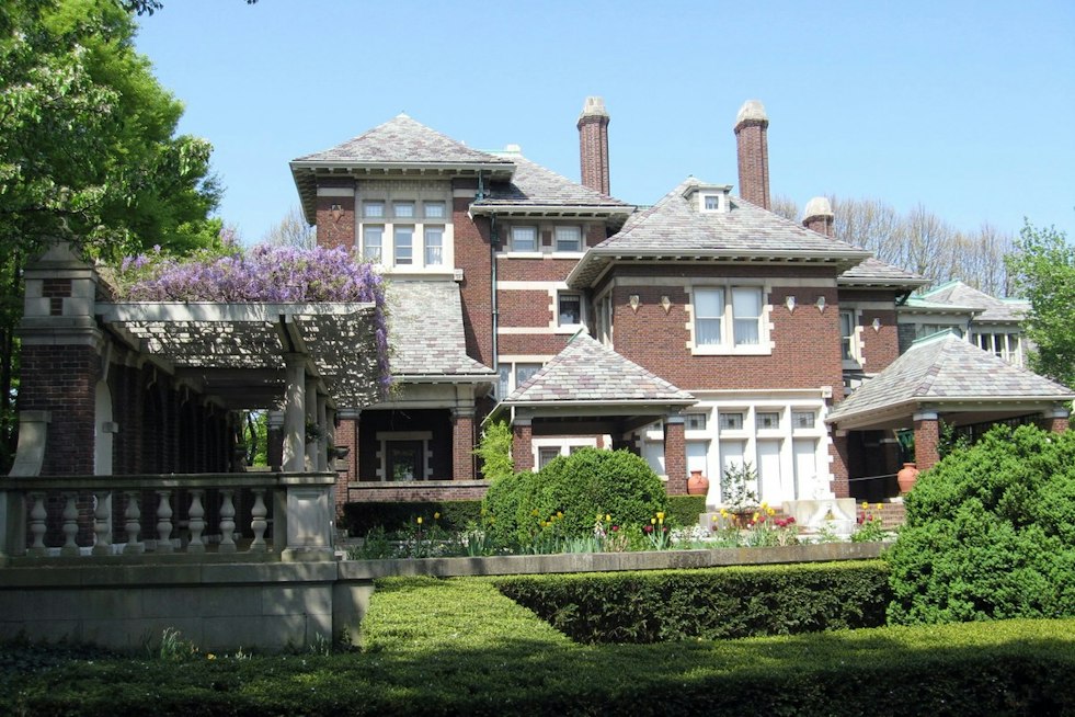 Columbus Council Votes 8-0 to Grow Downtown Social District, Add Historic Inn