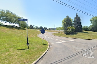 Columbus Teen Hurt Falling From Roof of Moving Car Near Sunbury Road