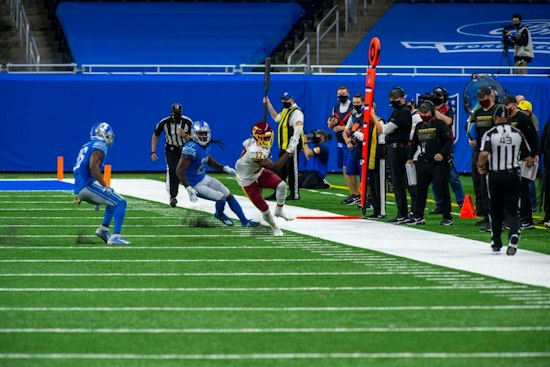 Commanders' Terry McLaurin Carted Off With Knee Injury, Coach Fears Worst