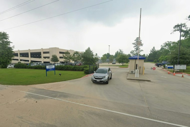 Conroe ICE Facility Missed Warning Signs Before Honduran Man's Cardiac Death, DHS Finds