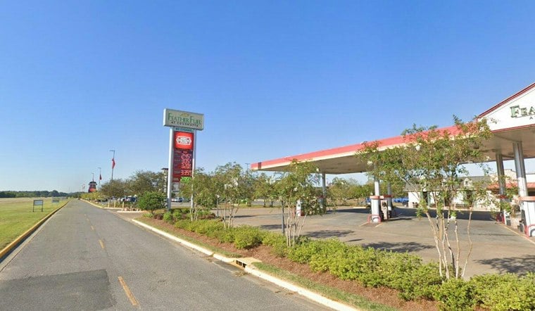 Coushatta Tribe's Second Feather Fuel Plaza Fires Up Off I-10 in Iowa, Louisiana
