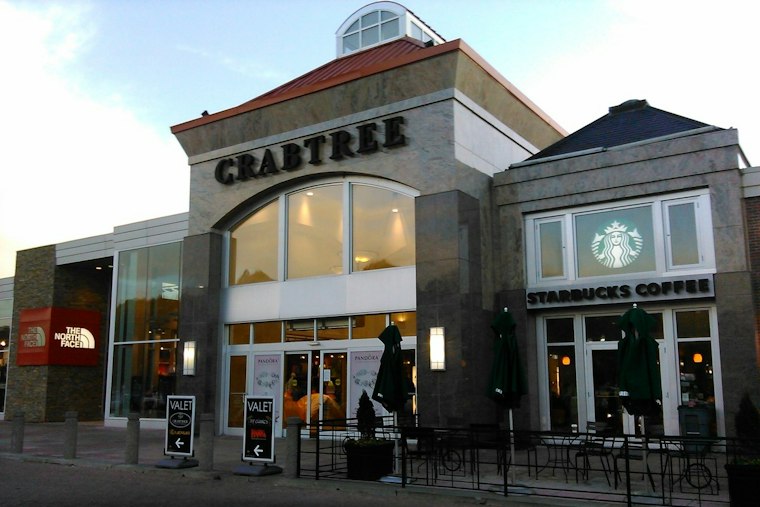 Crabtree Mall Brings Back Vendor Carts After Abrupt Fall Shutdown