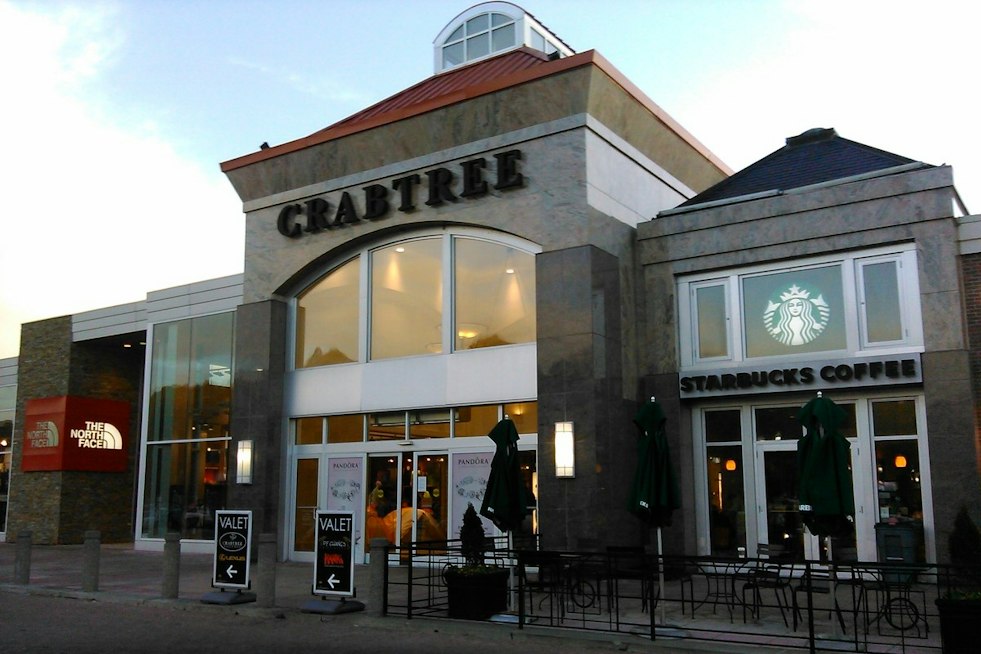 Crabtree Mall Brings Back Vendor Carts After Abrupt Fall Shutdown
