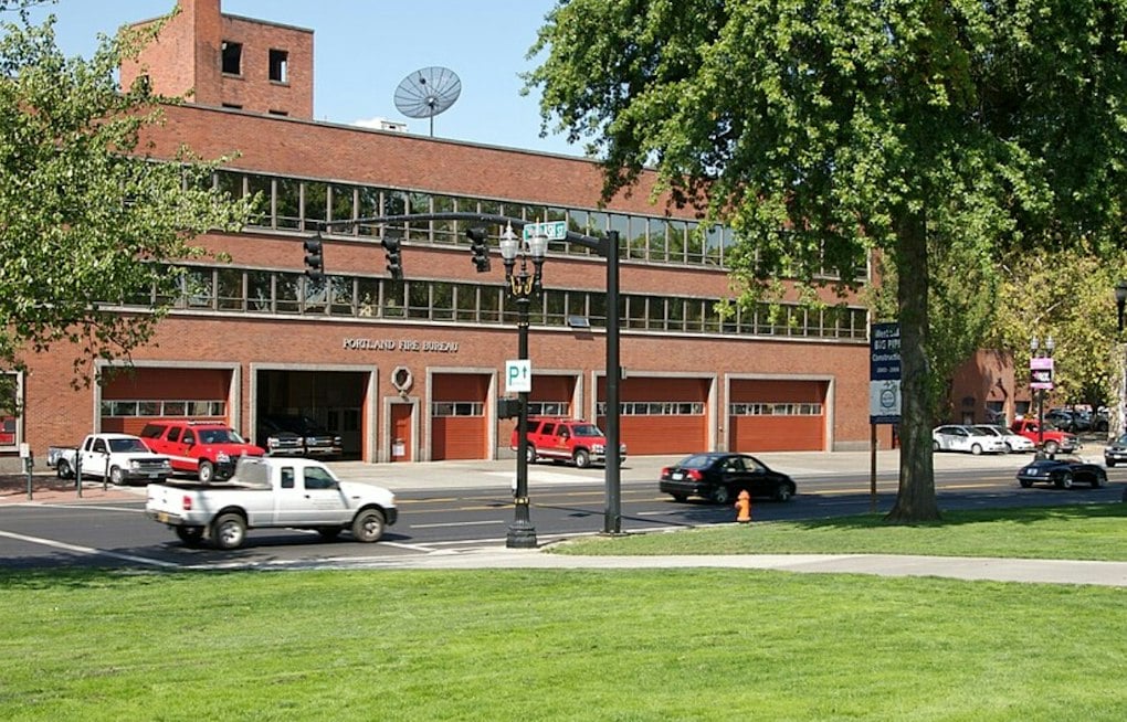 Crews Rush to Possible High-Rise Fire on SW Alder, Alarm Reports Conflict