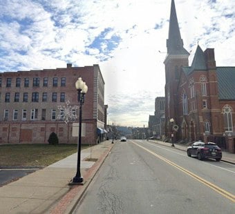 Crews Tear Down Greensburg's Royer's Building Brick by Brick After Decades Empty