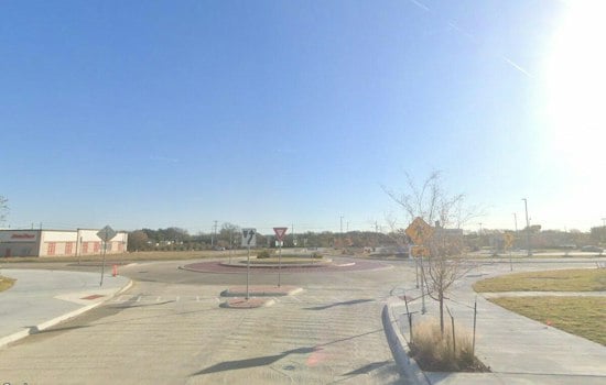 Crickle's and Co. Plans Justin Restaurant