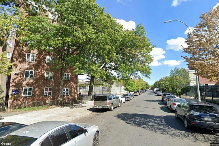 Crown Heights Man, 28, Shot in Leg at Kingsborough Houses, Gunmen Flee Toward Ralph Ave