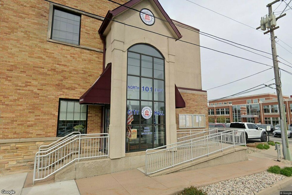 Crown Point Council Kills Animal Shelter Rezoning in Razor-Thin 4-3 Vote
