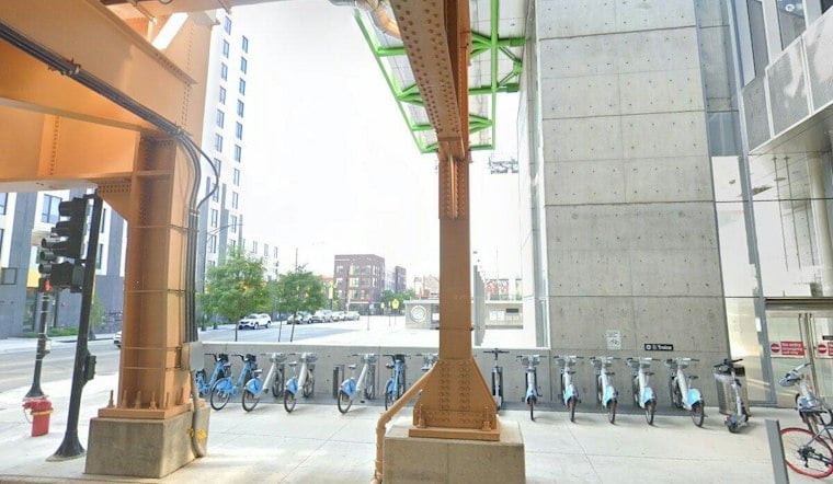 CTA Worker Stabbed Near Damen Green Line Stop as Trains Bypass Station