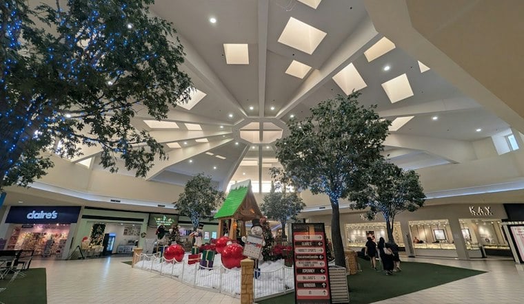 Custom T-Shirts & Posters Opens at Golden Triangle Mall in Denton