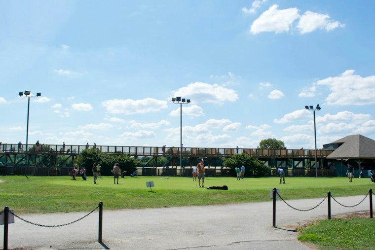 D.C. Cyclists Fight Golf Course Expansion and Dead Connecticut Ave Bike Lane