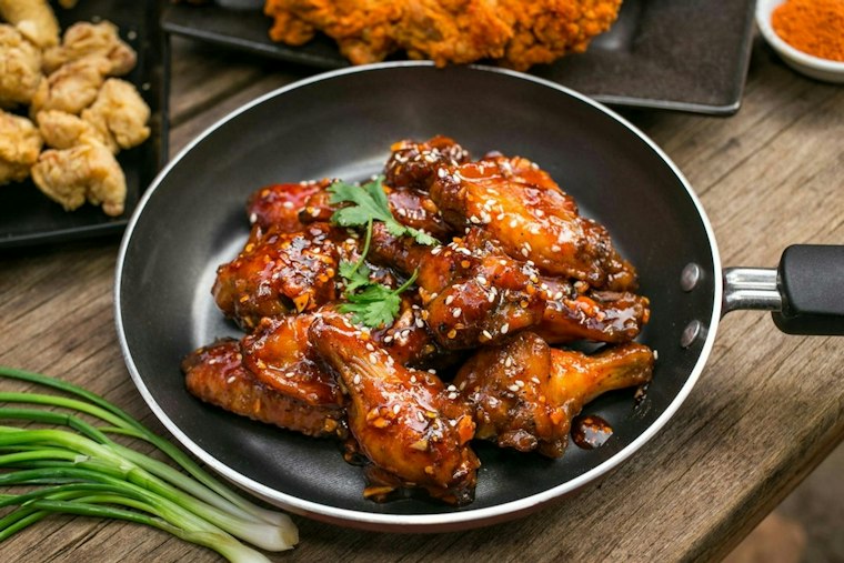 Dak Good Opens Roseville Location