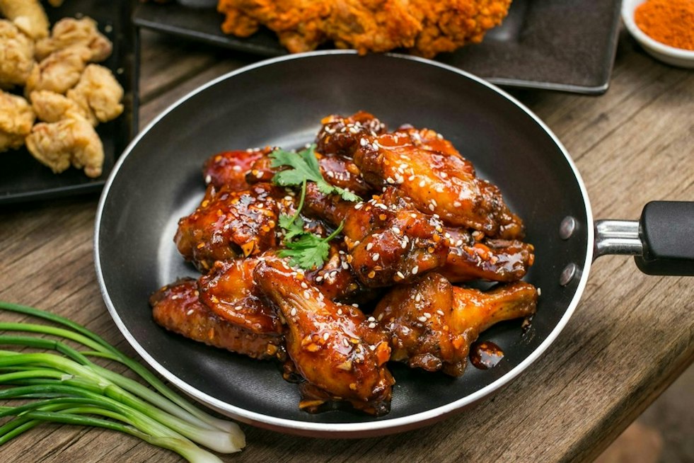 Dak Good Opens Roseville Location