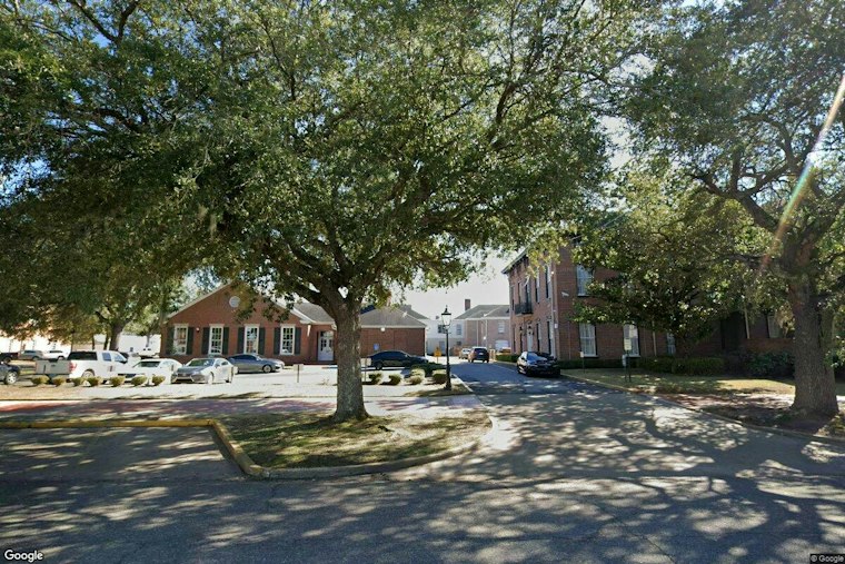Dallas County Tops Alabama's Foreclosure Risk List as Statewide Filings Jump 21%