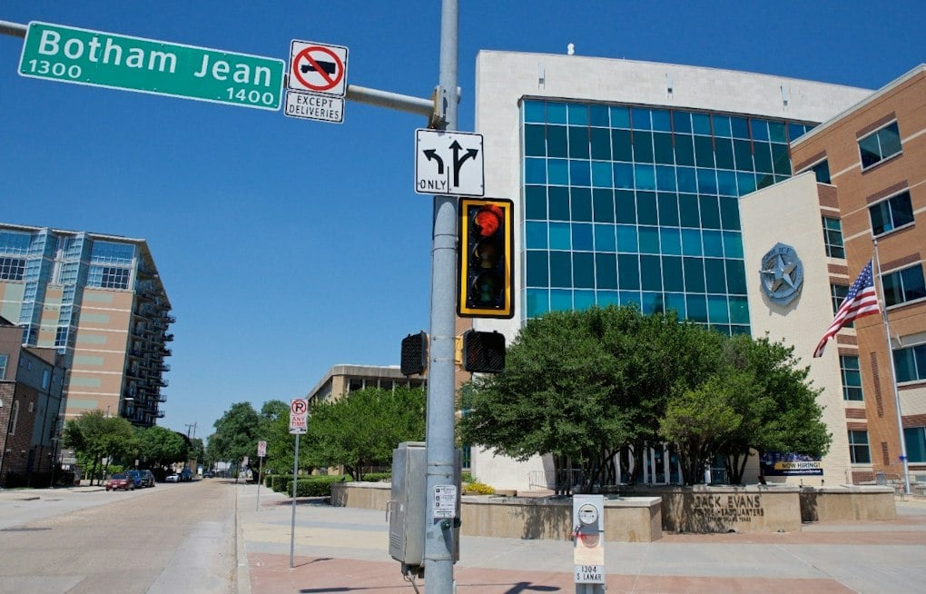 Dallas Police Spokeswoman Probed Over Lights-and-Sirens Confrontation With Driver