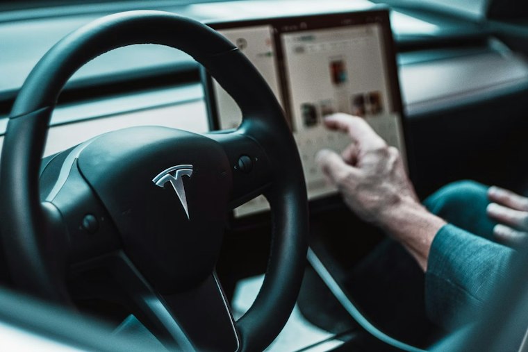 Dallas Tesla Buyers Say Dealer Repossessed Their Car Six Times in a Year