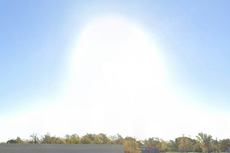 Dallas Weather Whiplash: 40-Mph Gusts, Fall Chill Slam City Today