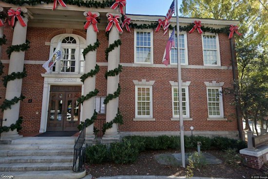 Decatur Commissioners Approve 10-Minute Neighborhood Plan Despite Weak Turnout