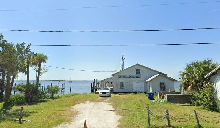 Demolition Finally Begins at Fernandina Beach's Brett's Waterway Café