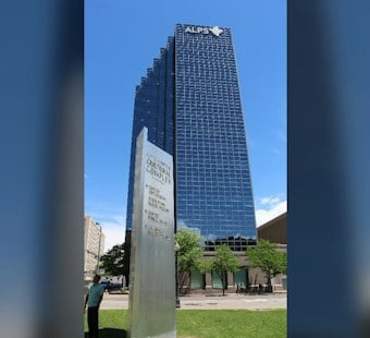 Denver Tower Hands Artist Jenny West a Studio in Its Lobby for Six Months