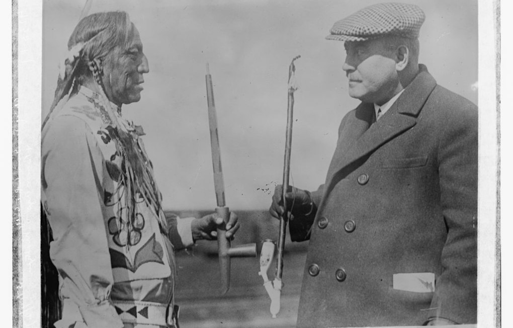Descendants Of Chief Behind Old Washington Logo Push To Bring Name Back