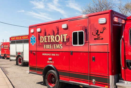Detroit Neighbors' Quick CPR Saves Man, 41, Who Collapsed in His Front Yard