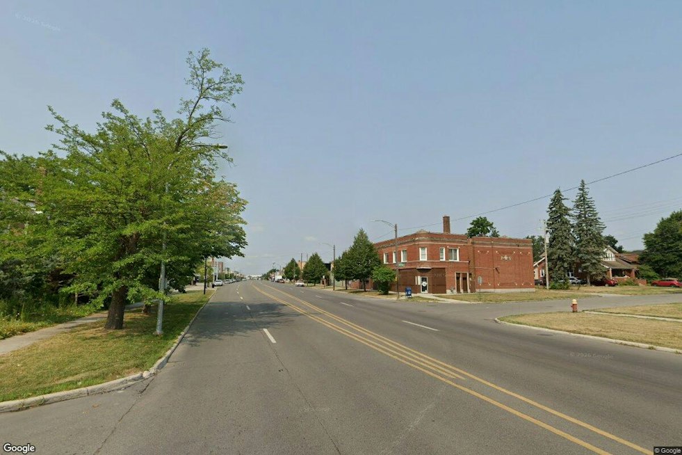 Detroit Police Hunt Armed Suspect After Fatal Mack Avenue Shooting