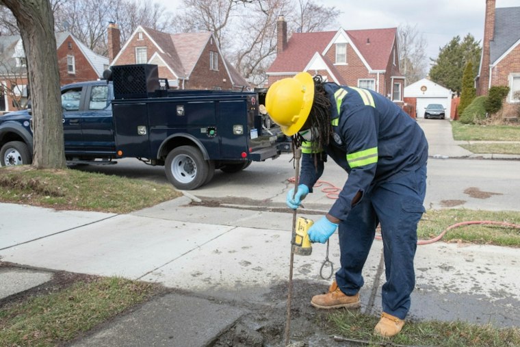 Detroit Senior Hit With $32K Water Bill, DWSD Admits Meter Was Faulty