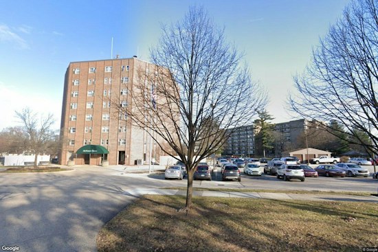 Detroit Senior Tower's Elevators Stuck Broken for 8 Months, Bedbugs Add to Misery