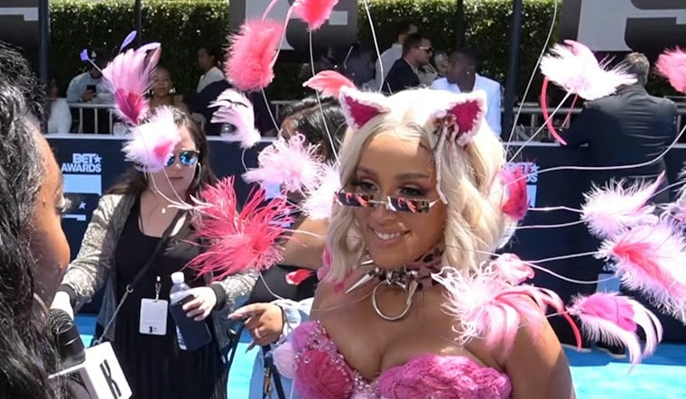 Doja Cat Brings Tour Ma Vie to San Diego's Viejas Arena Tonight With Latto