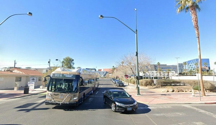 Downtown Las Vegas Shooting Report Shuts Bonneville Avenue, Man Detained