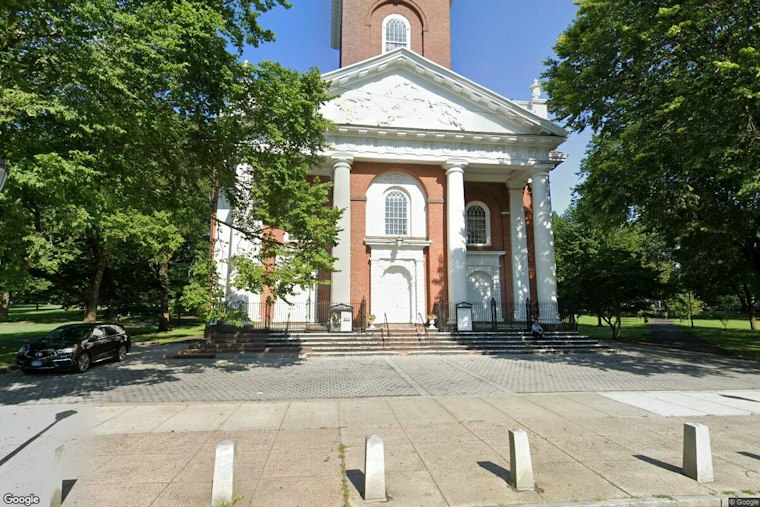 Dozens of CT 'No Kings' Rallies Saturday Push Early Voting Ahead of Nov. 3