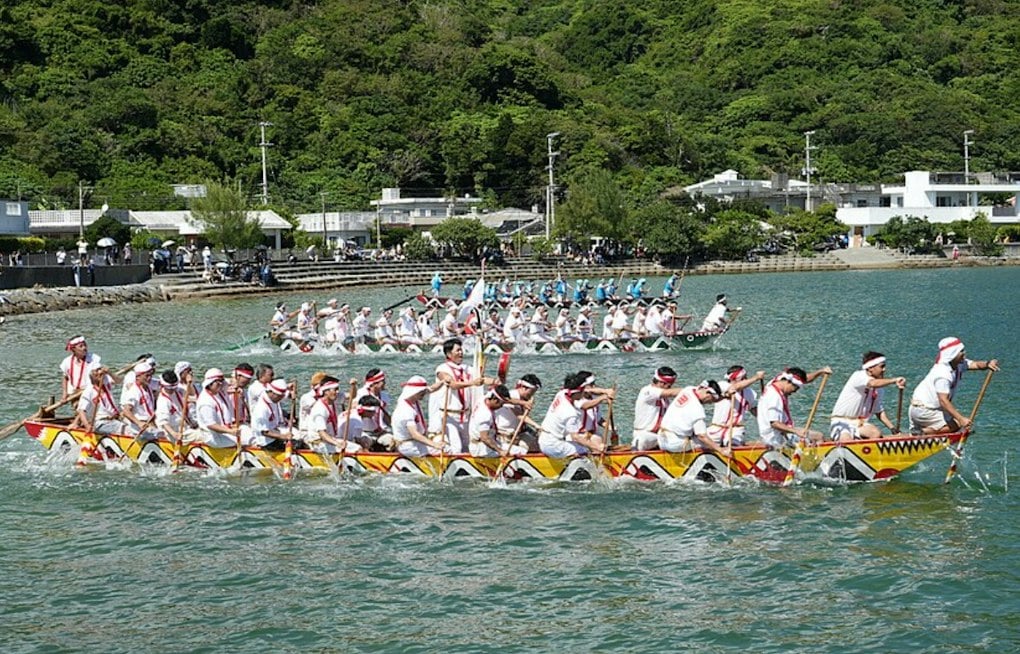 Dragon Boats Hit Pittsburgh This Weekend as 40-Plus Teams Race for Cancer Survivors