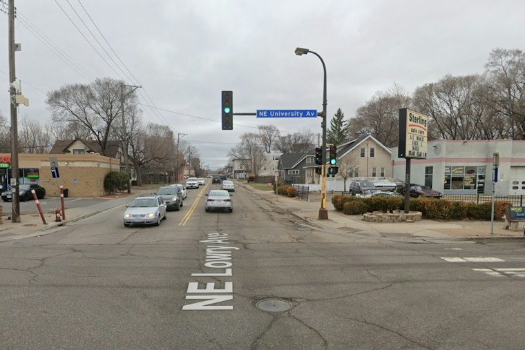 Driver Flees on Foot After Red-Light Crash Slams Four Vehicles in Northeast Minneapolis