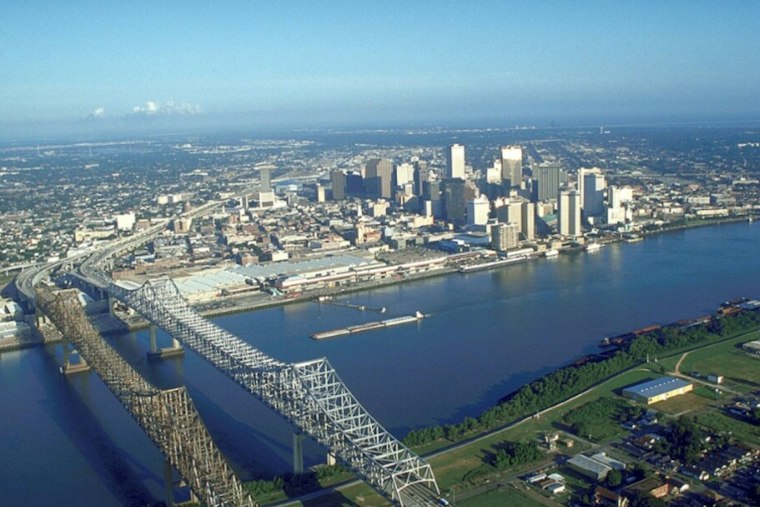 Dry Spell Bakes New Orleans as Fire Danger Rises, Weekend Storms Loom