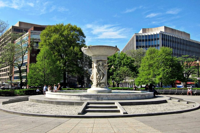 Dupont Circle Holiday Market Returns for 40 Days, Bringing 100-Plus Vendors