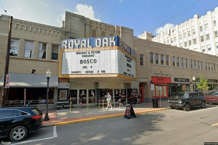 Dweezil Zappa Brings 20 Years of Dad's Music to Royal Oak Theatre
