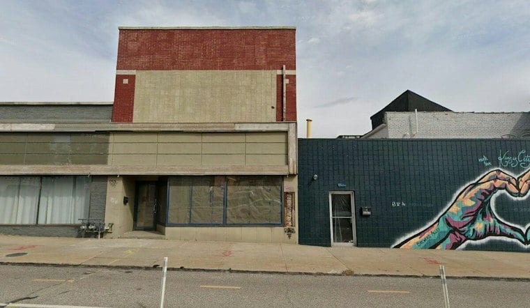 East Crossroads Lands Kansas City's First Kitchenless Oyster Bar This Winter