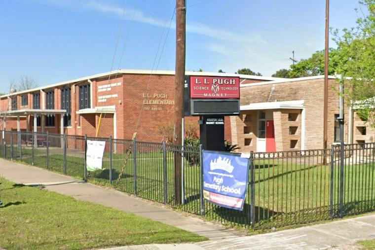 East Houston Classrooms Hit 89 Degrees as Pugh Elementary Students Call Parents